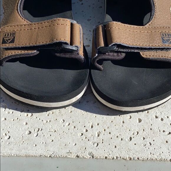 Reef Grom Stomper Black/Brown Velcro Sandals 13/1 - Picture 2 of 9